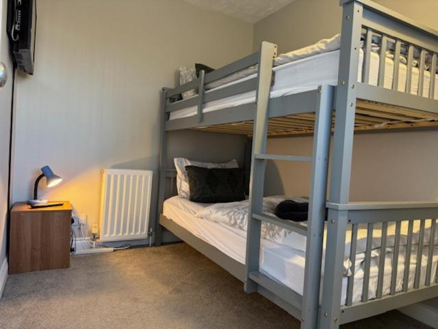Netflix Home Jacuzzi Gym Fast Wifi Ps5 Free Parking 2 Spaces Hereford Exterior photo