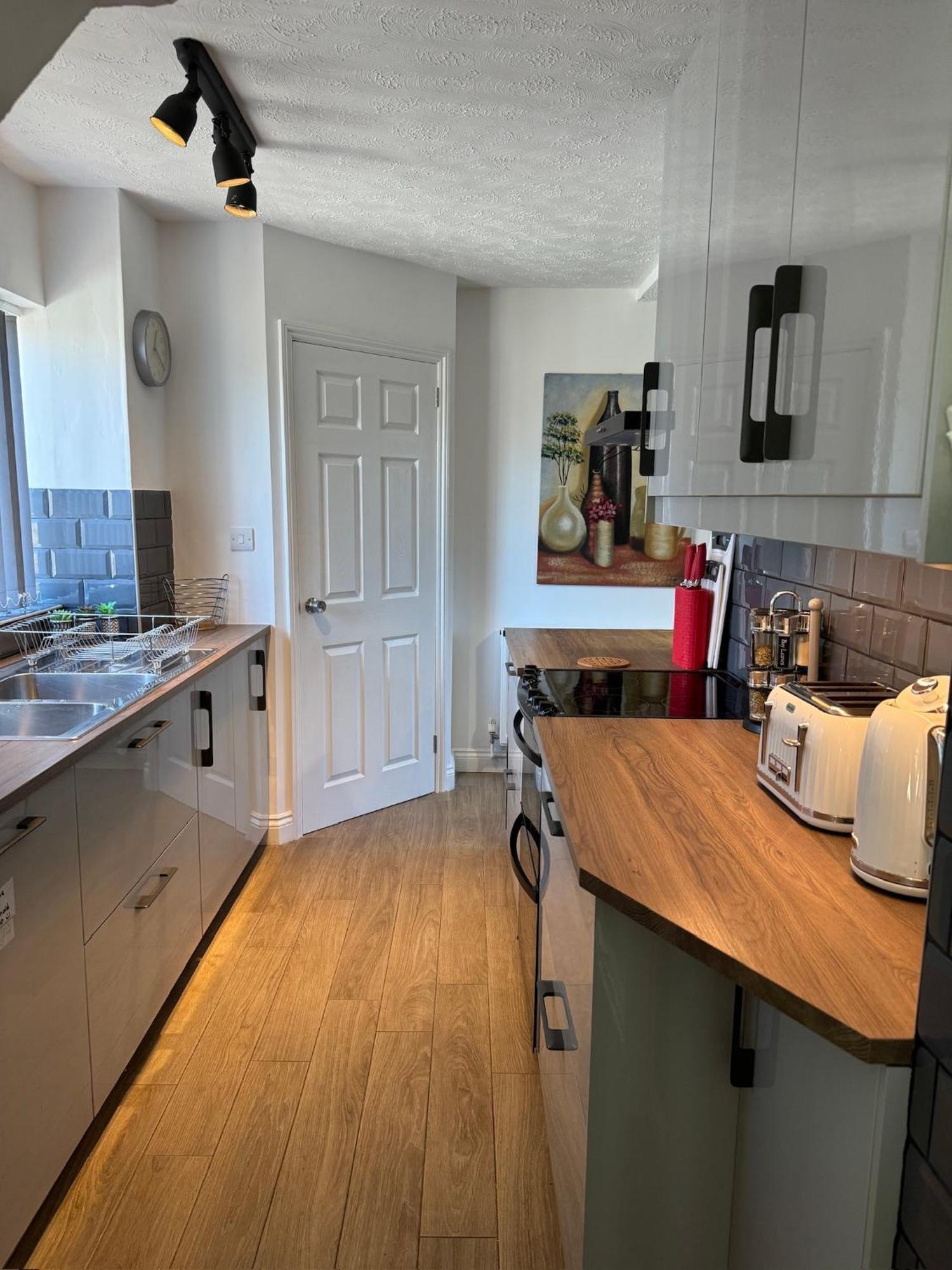 Netflix Home Jacuzzi Gym Fast Wifi Ps5 Free Parking 2 Spaces Hereford Exterior photo